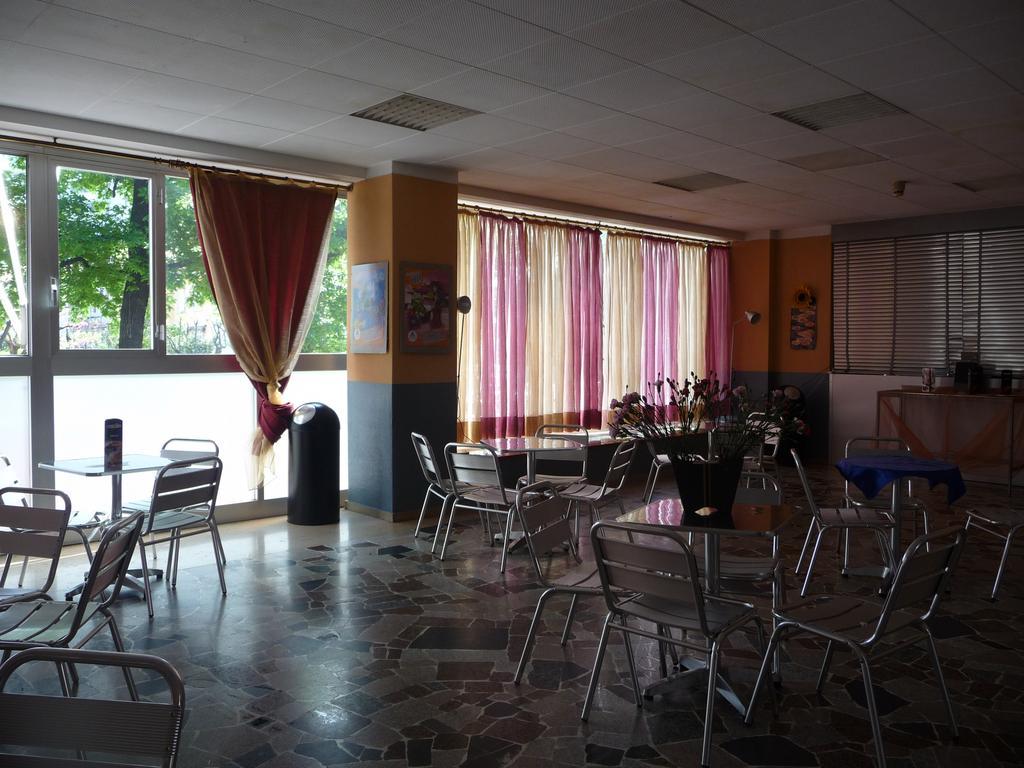 Ostello Aig Piero Rotta Milão Exterior foto